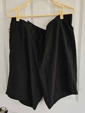 2$15 Greg Norman Collection Black Athletic Shorts